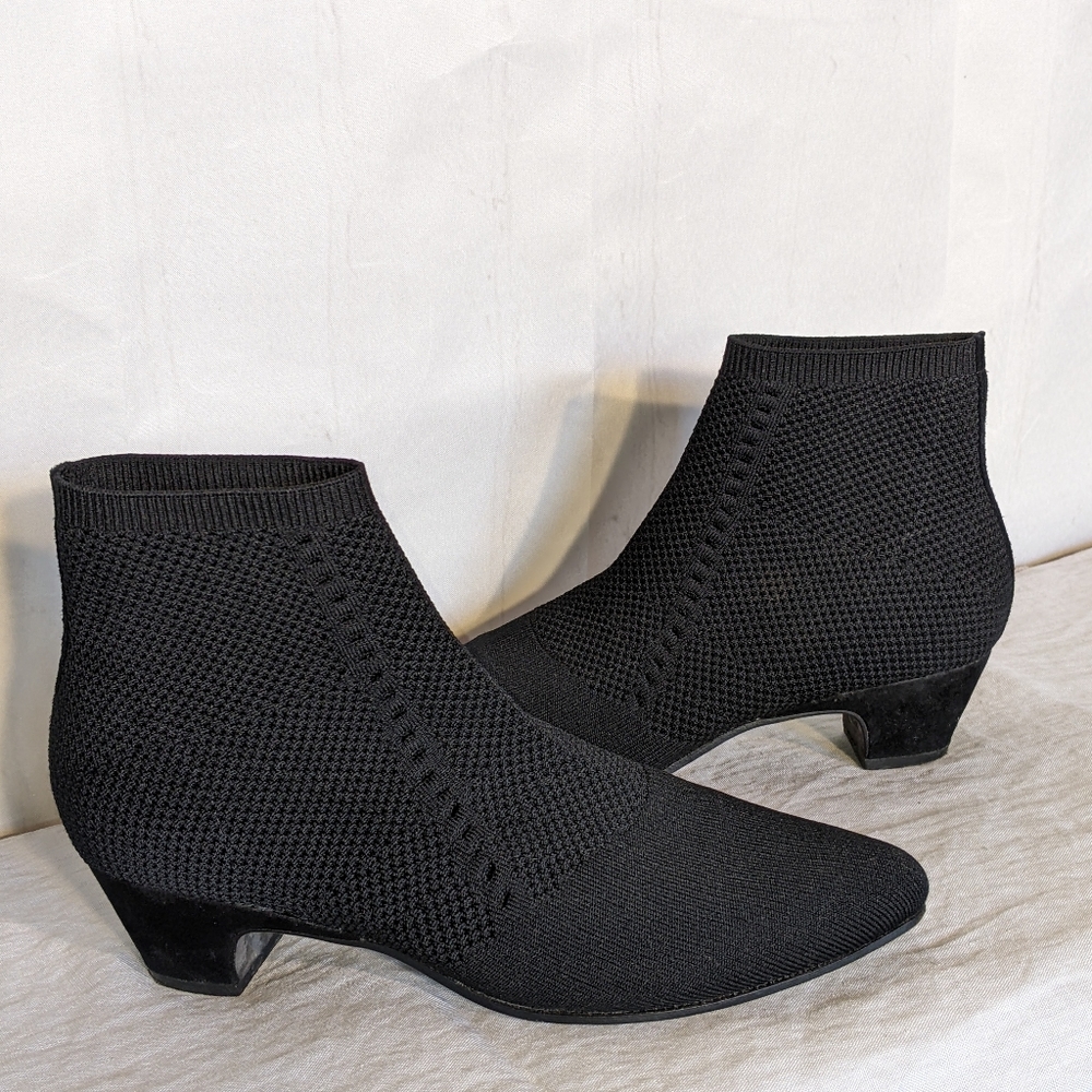 Eileen Fisher Purl Stretch Knit Blac Bootie Women's Size 8M